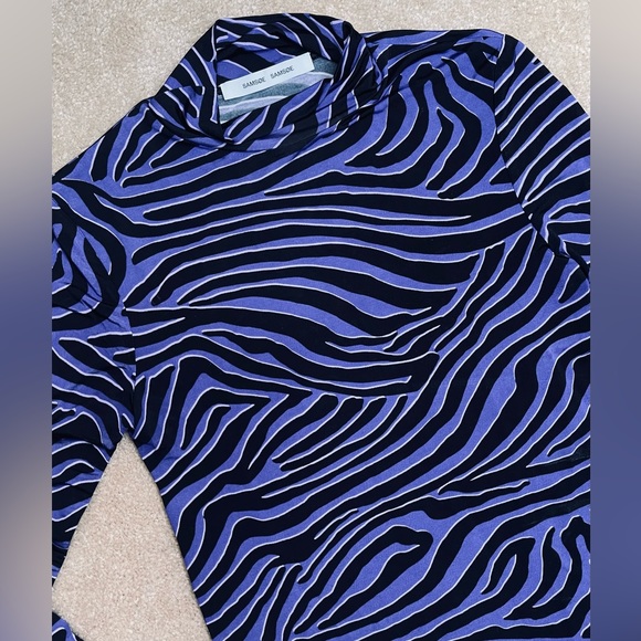 Samsoe mock neck top - Picture 2 of 2